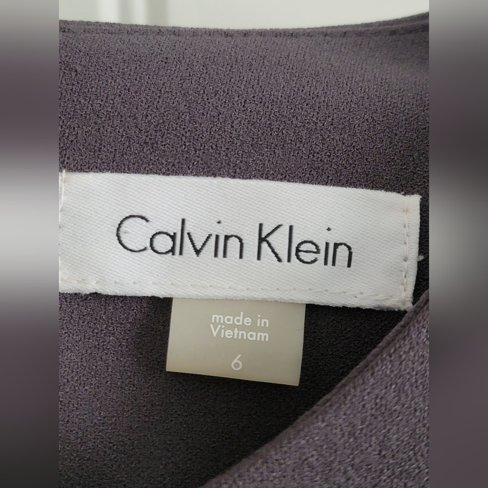 Calvin Klein Solid Sheath With Cascading Bell Sle… - image 5
